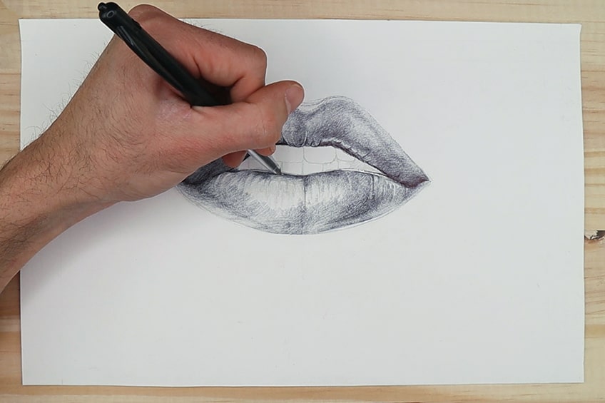 lips outline 24