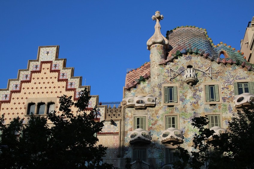 art nouveau architecture gaudi sketch