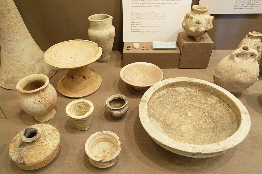 Mesopotamian Art Pottery
