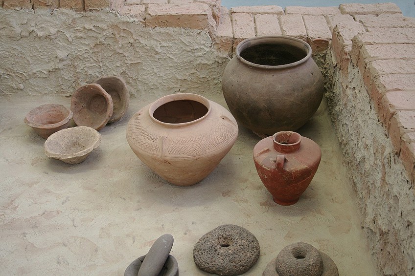 sumerian pottery