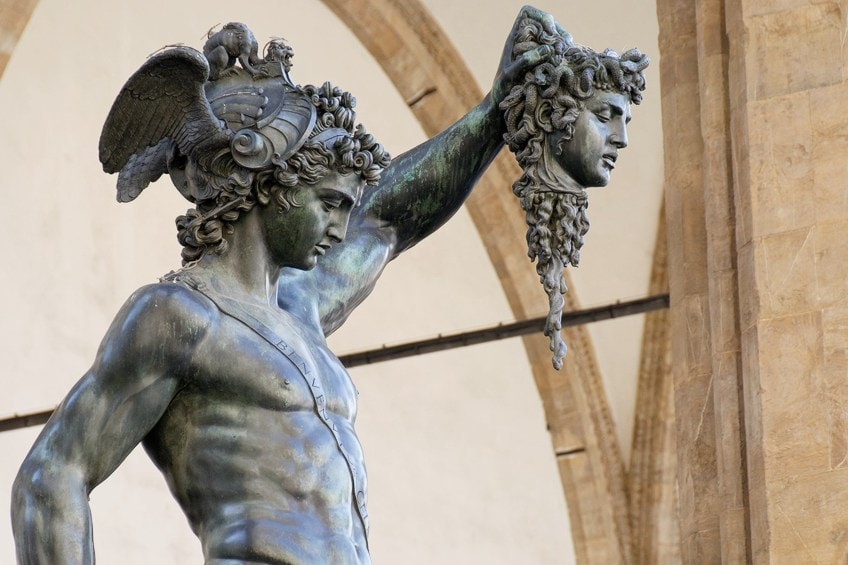 perseus and medusa sculpture