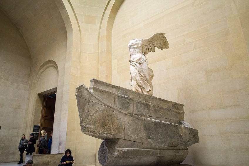 Winged Victory of Samothrace Statue