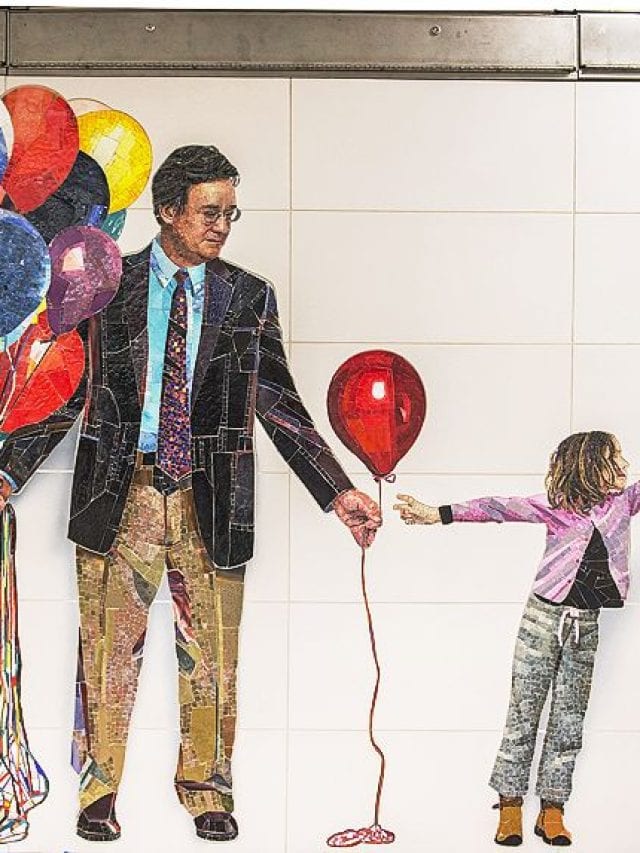 cropped-Art-Made-From-Recycled-Materials.jpg