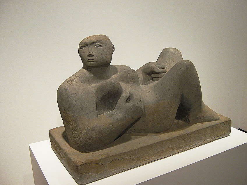 Example of Henry Moore Sculpture