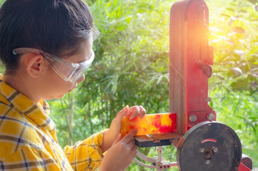 How to Polish Resin After Sanding