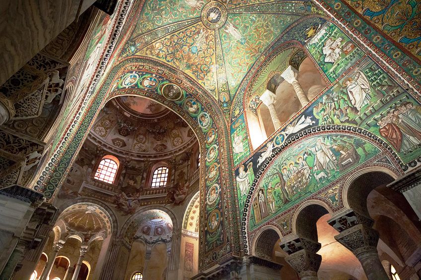 Inside Byzantine Buildings