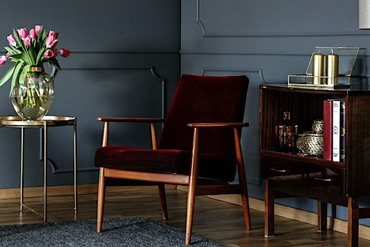 What Colors Go With Maroon? Our Top 15 Color Combinations