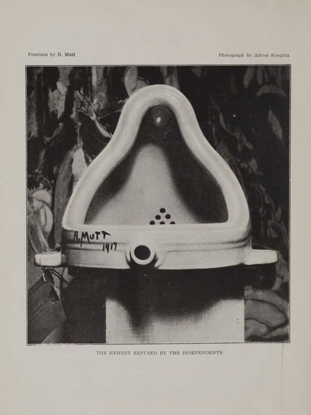 Famous Fountain Sculpture