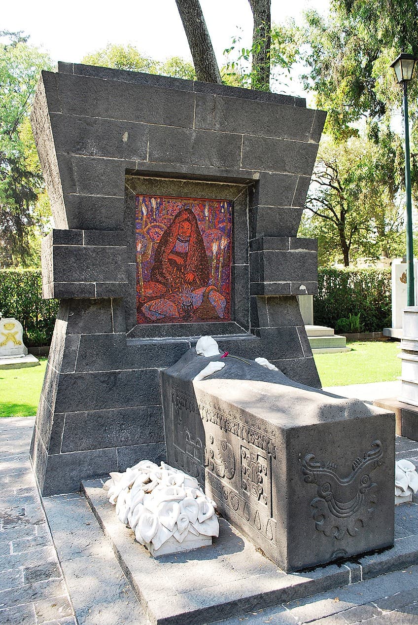 Diego Rivera Tomb Stone