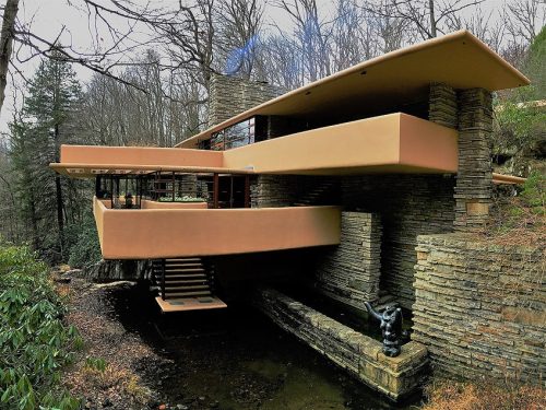 Fallingwater House - Discover Frank Lloyd Wright's Architectural Style