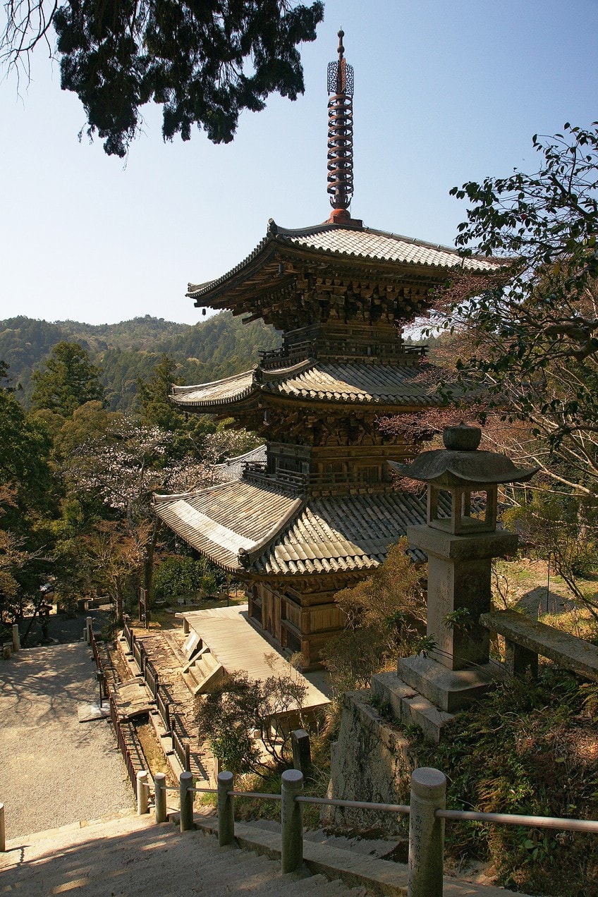 famous ancient japanese architecture