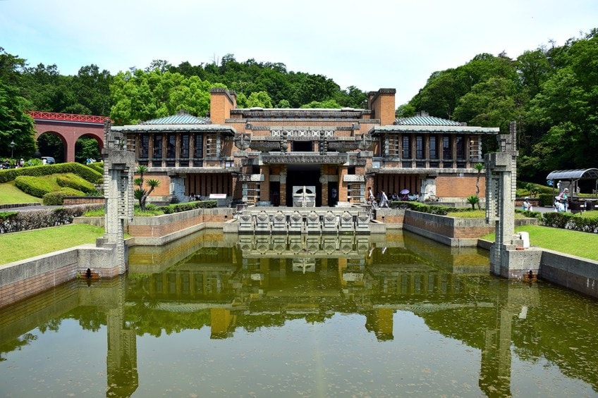 Architecture by Frank Lloyd Wright