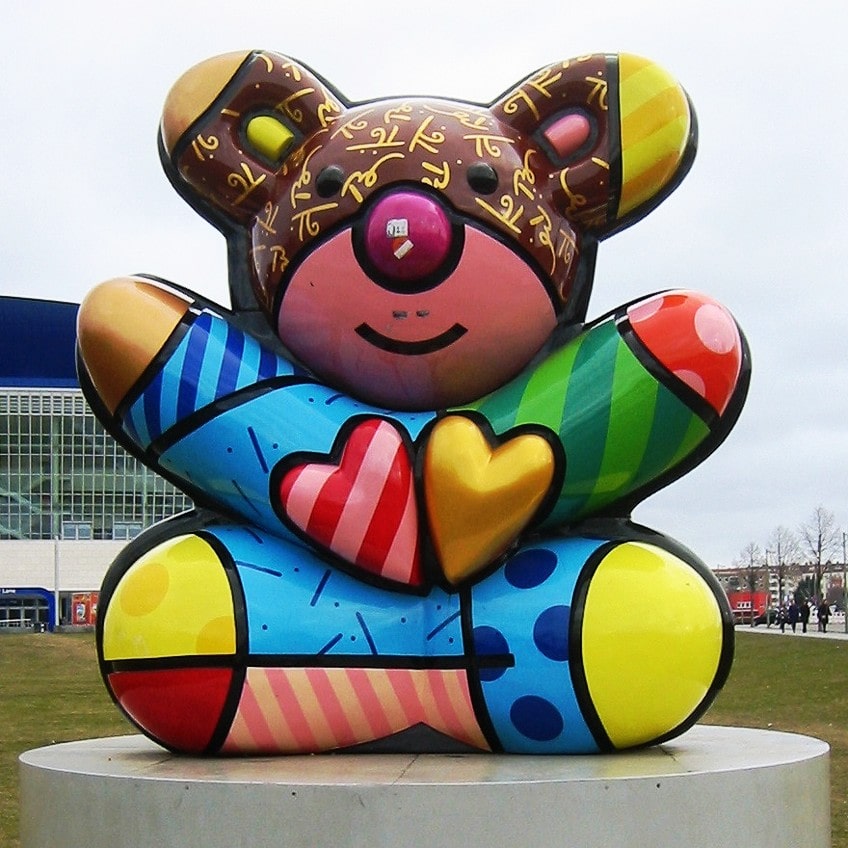 Vaso In Porcellana 30 Cm 'All We Need Is Love' Di Romero Britto, Pop Art Con Placcatura In Oro