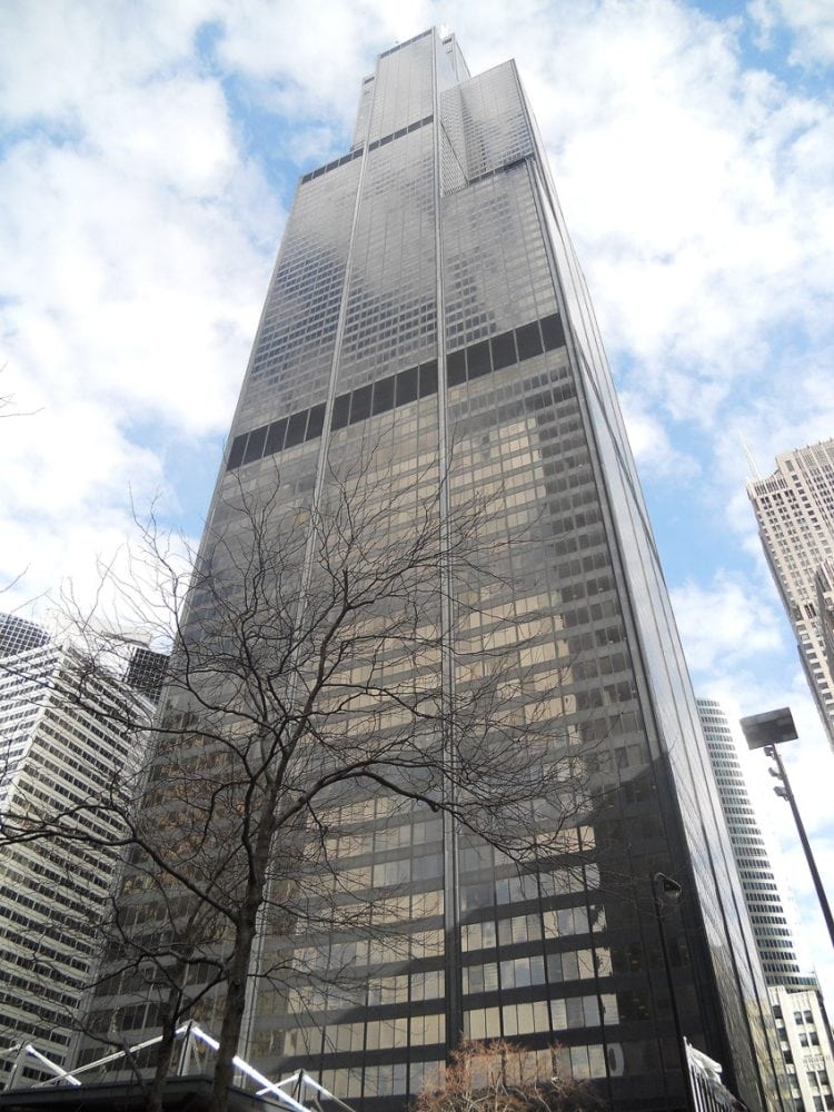 Willis Tower Taking A Look At The Sears Tower In Chicago Willis Tower Height 750x1000