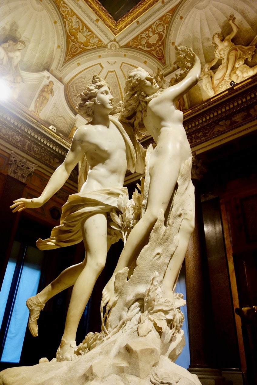 Famous Daphne and Apollo Statue