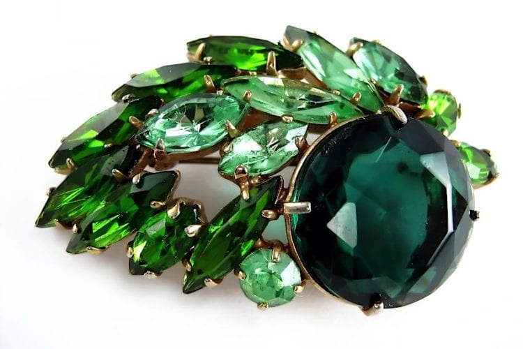 Emerald Green How to Make Emerald Green Pop