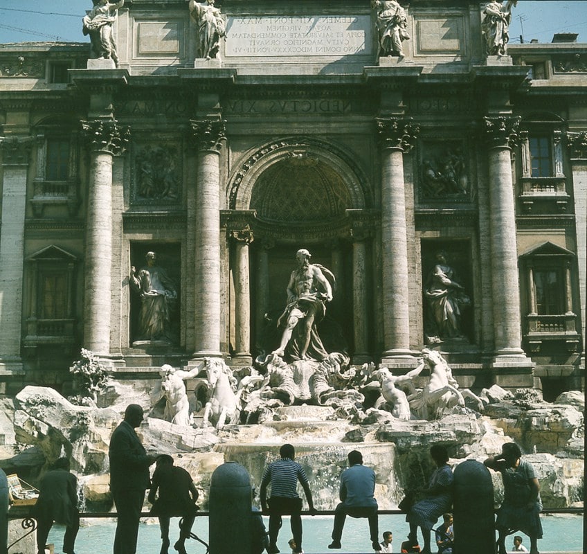 Where Is Trevi Fountain Located