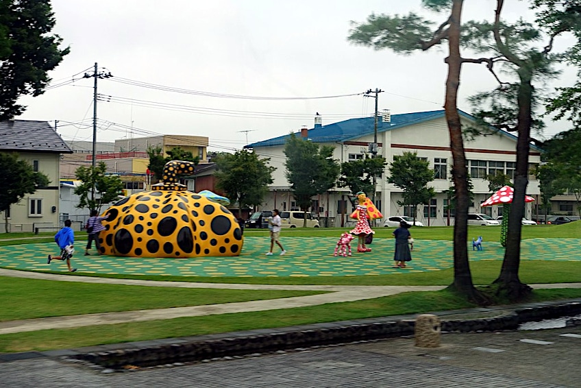 Yayoi Kusama Dots and Pumpkins