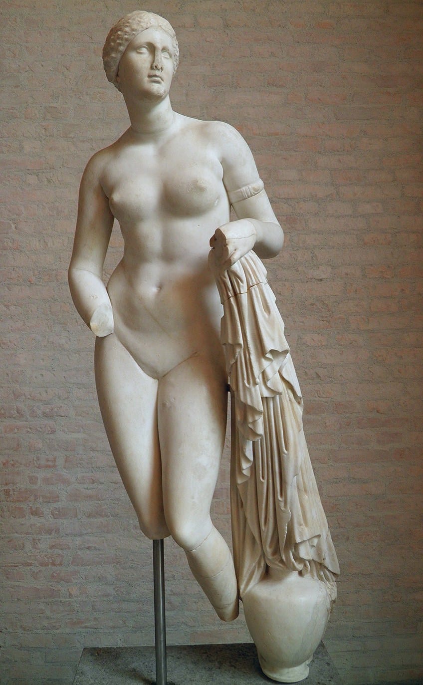 Famous Greek Statues of Women