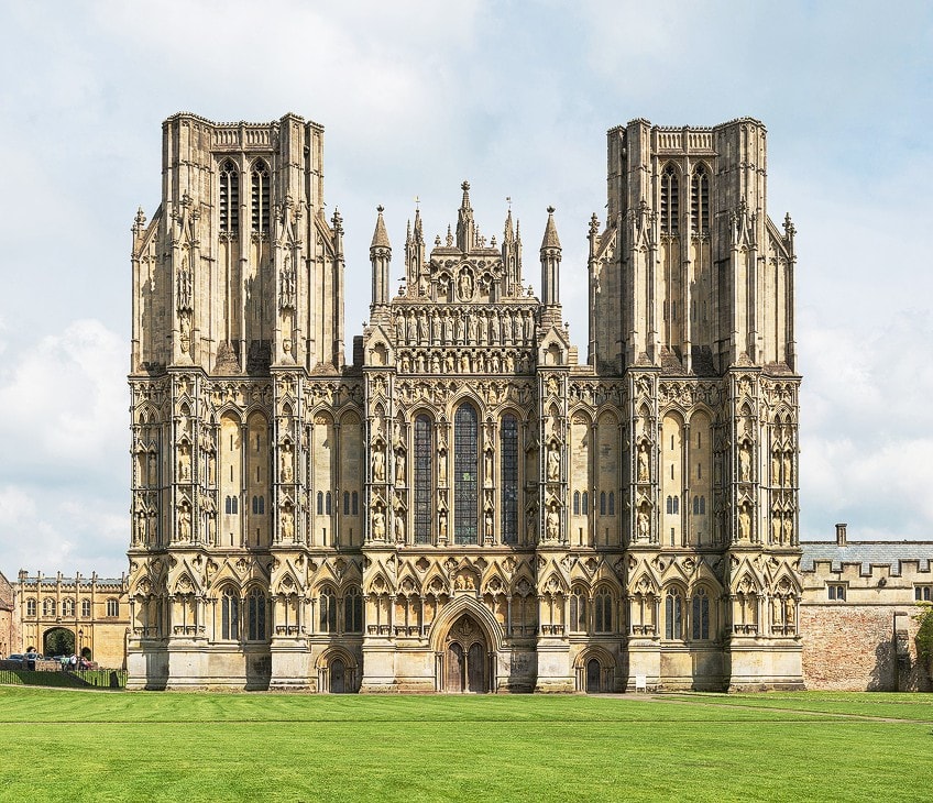 famous gothic cathedrals in europe