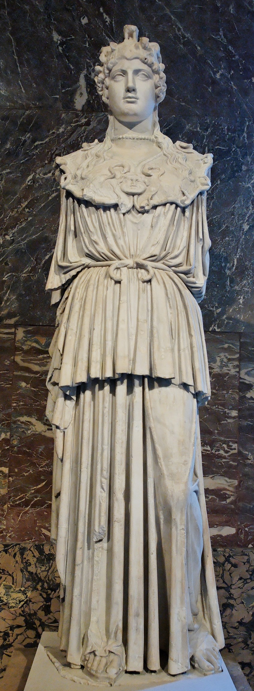 Top Greek Statues of Women