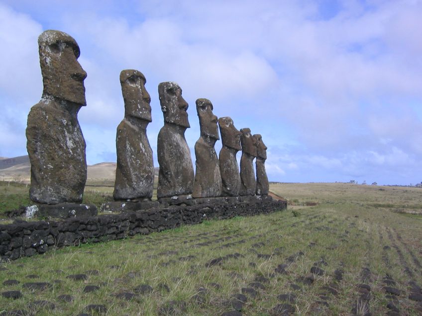  Moai Statue Easter Island Statue: Red Lip Resin Moai