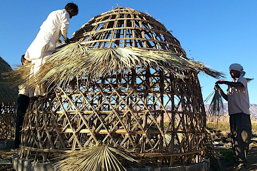 Building Vernacular Houses