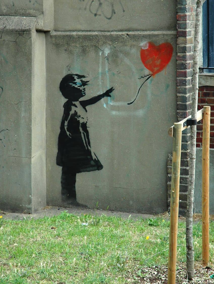 Springplank Supplement Correspondentie Balloon Girl" by Banksy - Analysing the Girl With the Red Balloon