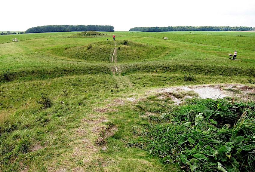Facts About Unexcavated Stonehenge Features 