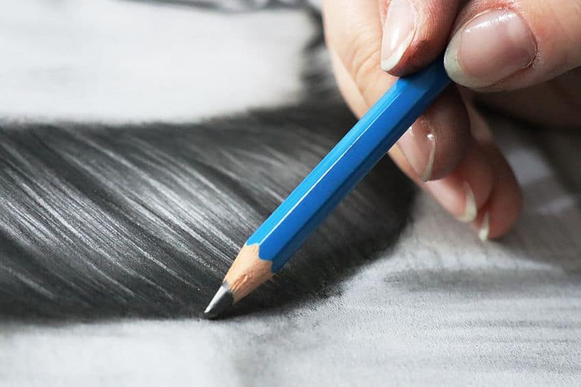 How to sharpen charcoal pencil 