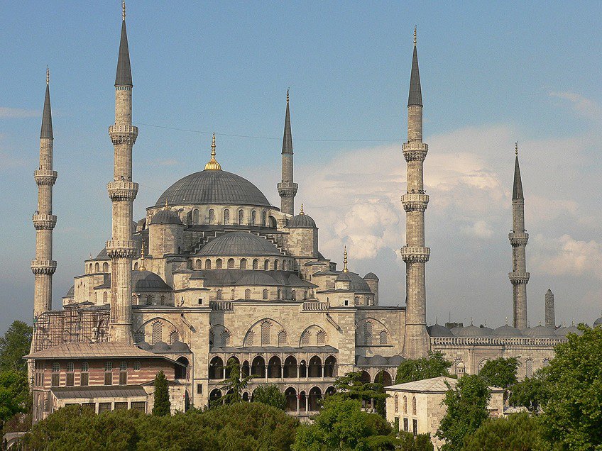 Who Built the Blue Mosque