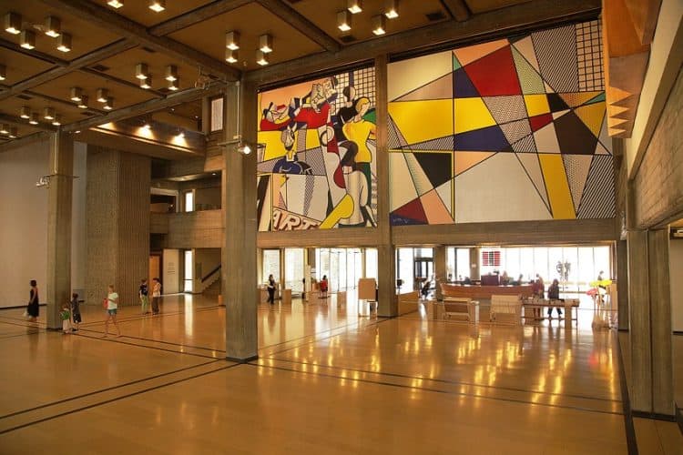 "Drowning Girl" by Roy Lichtenstein Discover the Pop Art Piece