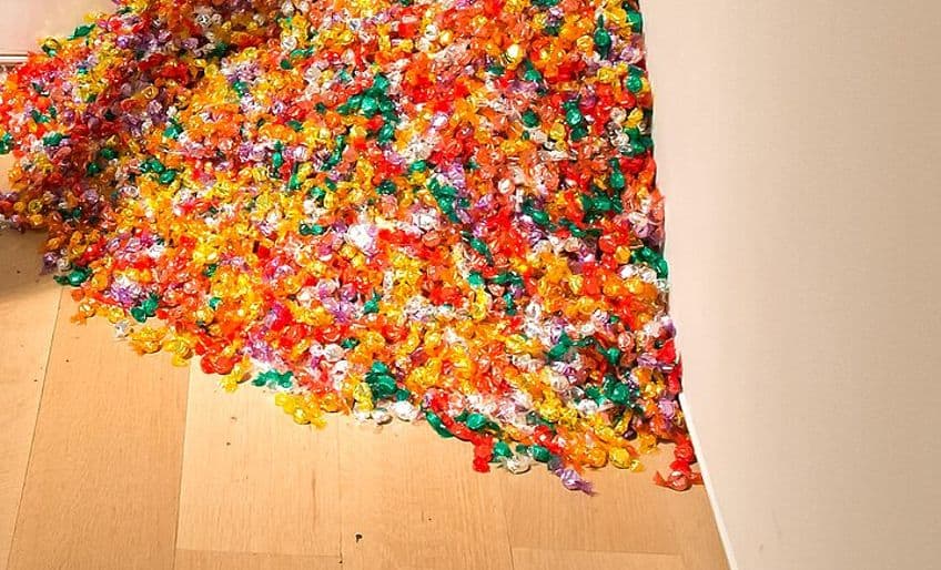 Untitled (Portrait of Ross in L.A) by Felix Gonzalez-Torres Visual
