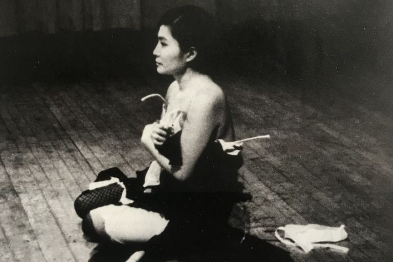 Yoko Ono’s Art – Pushing the Boundaries of Conceptual Art
