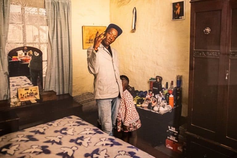 Deana Lawson – Exploring the Intimate Lives of Ordinary People