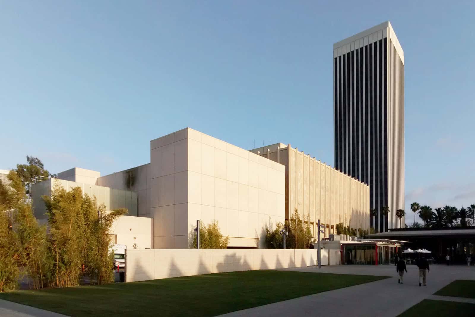 Exterior view of the Los Angeles County Museum of Art in 2014.