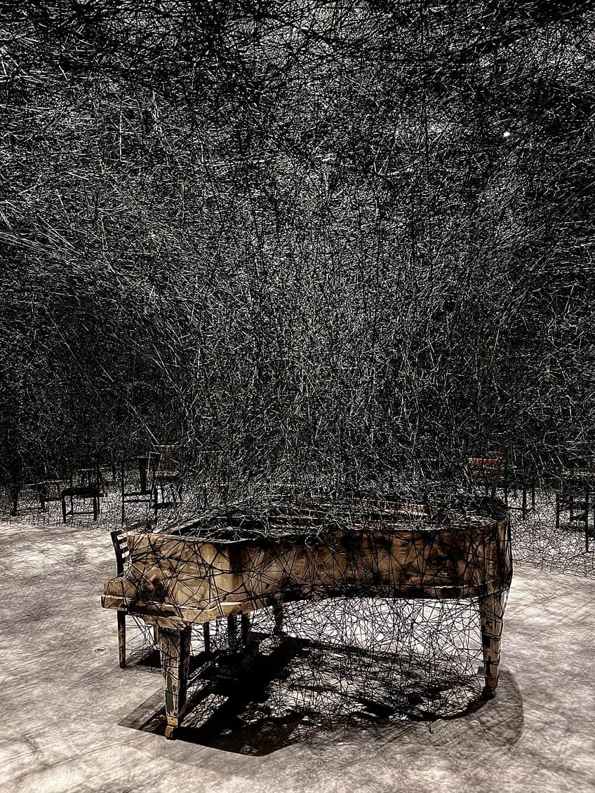 Artwork by Chiharu Shiota