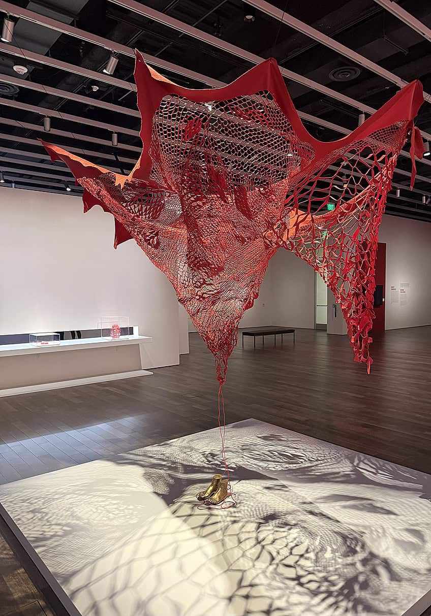 Installation by Chiharu Shiota
