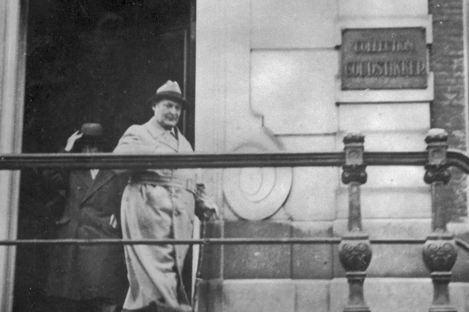Hermann Göring leaves the Goudstikker art dealership in Amsterdam in 1941.