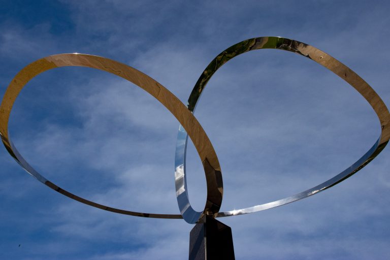 José de Rivera’s polished stainless-steel Infinity sculpture curves above its black-granite base outside the National Museum of American History.
