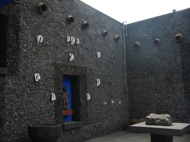 A patio of the courtyard of the Frida Kahlo Museum (Casa Azul) in Coyoacán, Mexico City