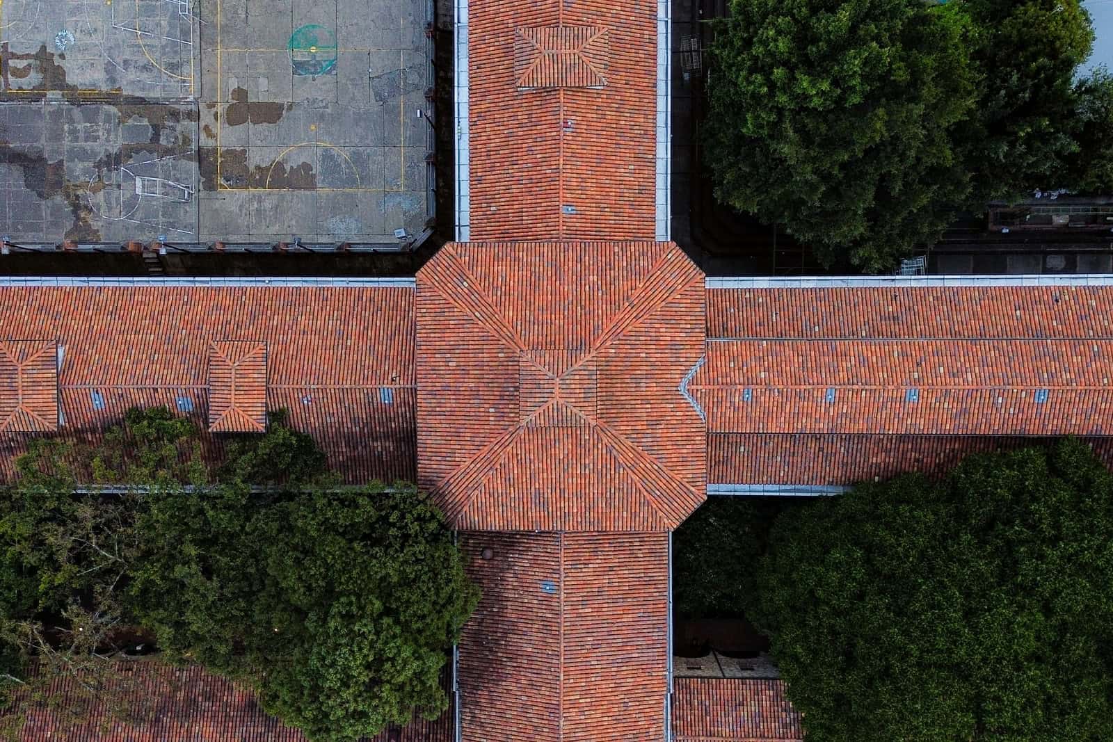 Aerial view of the panopticon-shaped Museo Nacional de Colombia building