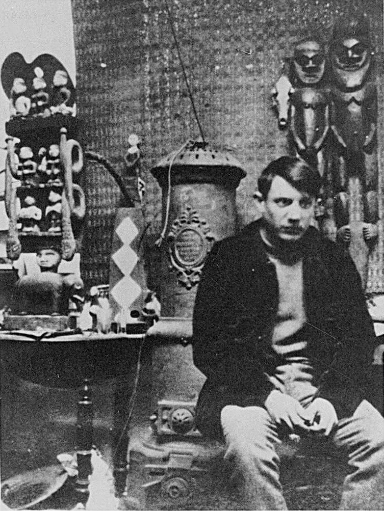 Pablo Picasso in his Montmartre studio (1908)