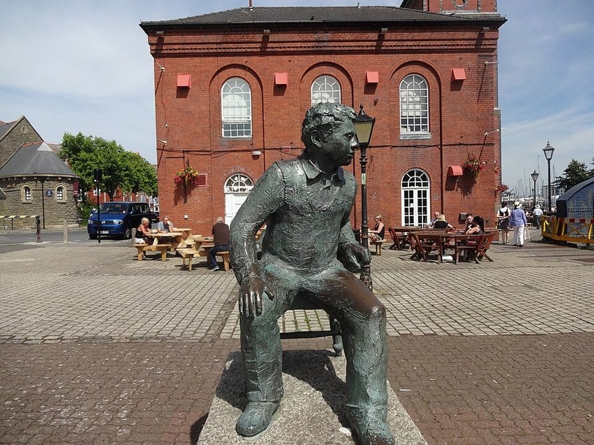 Statue of Dylan Thomas in the Swansea Marina, Wales